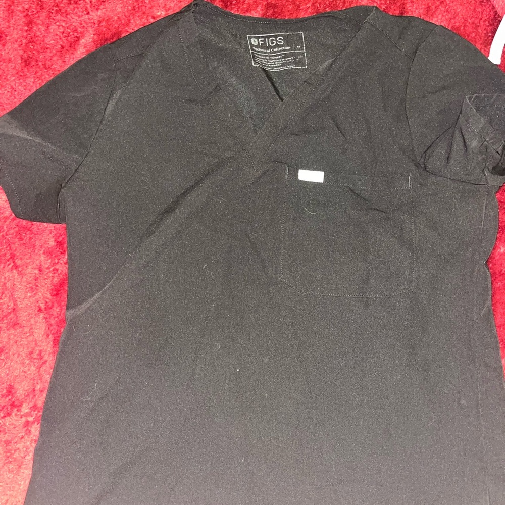 Figs scrub top